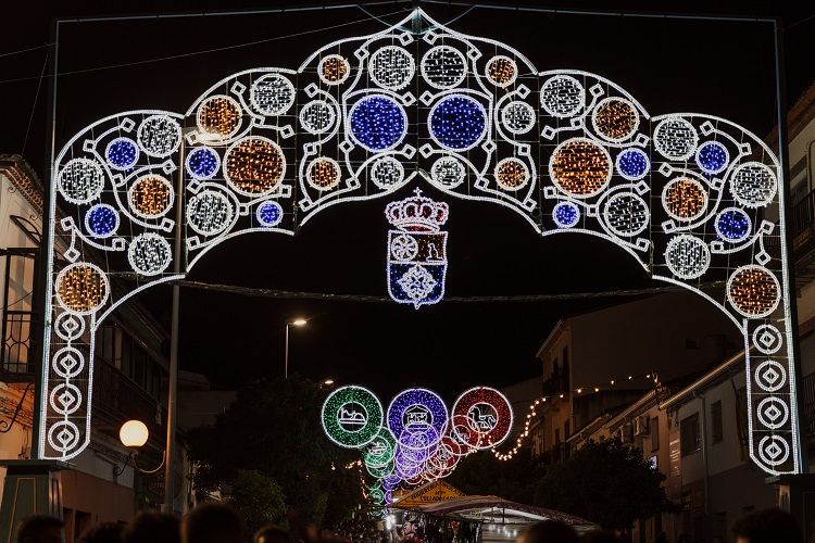Iluminación especial de la Feria de San Miguel-Fiestas del Corcho.