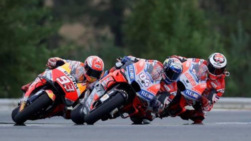 Dovizioso guanya la guerra de Ducati a Lorenzo i Márquez és més líder