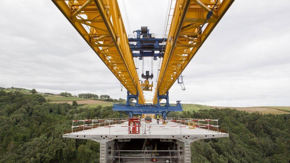 Obras de Ferrovial en la autopista de las islas Azores