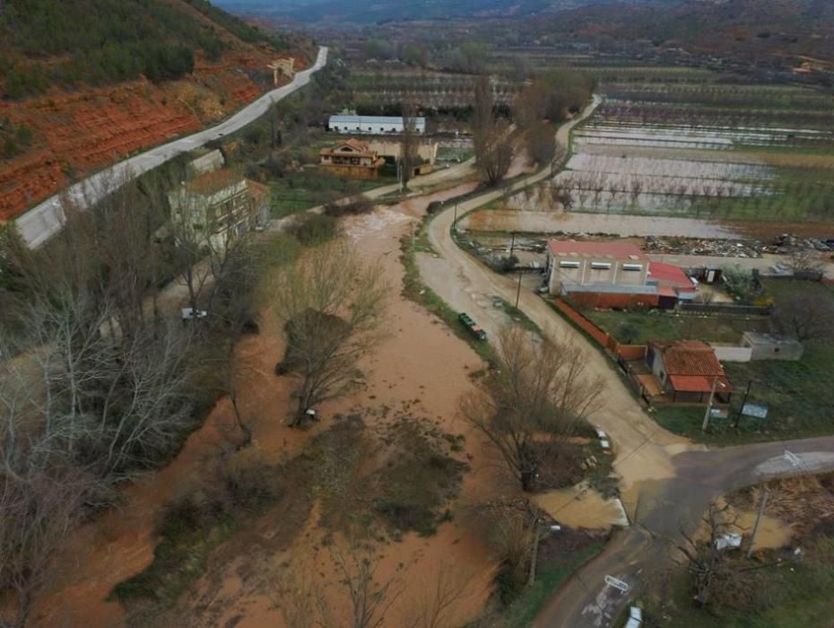 El río Túria se desborda a su paso por Ademuz