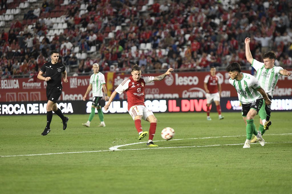 Las mejores imágenes del partido entre el Real Murcia y el Antequera