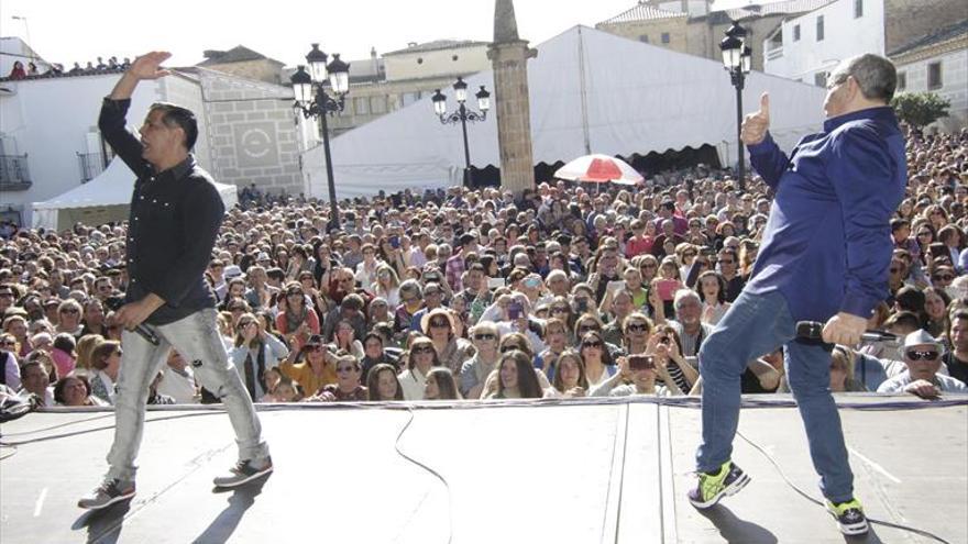 El barrio de Santiago de Coria dedica actos lúdicos y musicales a su patrón