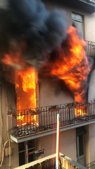 Incendi en un bloc de pisos de Sallent