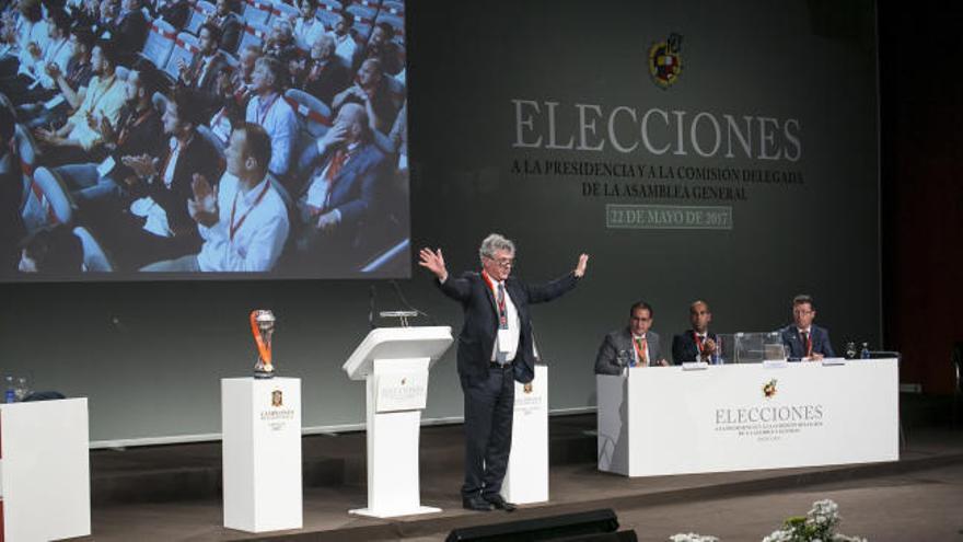 Ángel María Villar, reelegido presidente de la RFEF