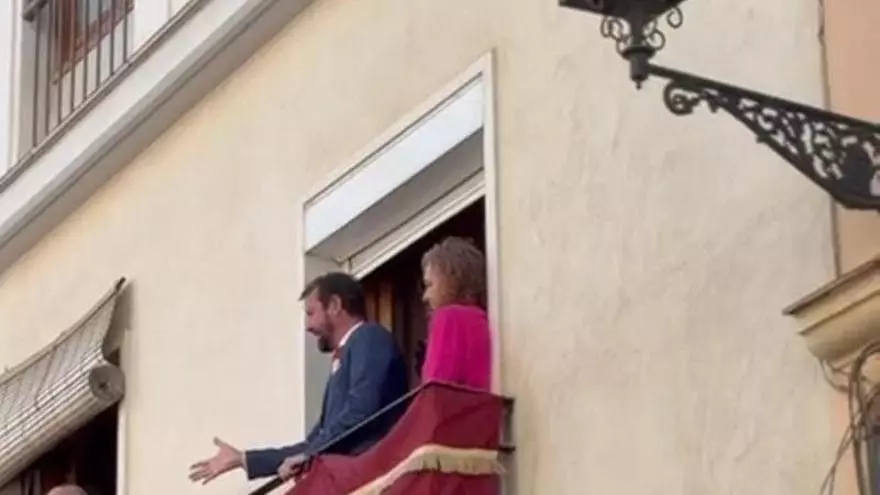 Vídeo | Saeta de Álex Ortiz a la Virgen del Refugio en la calle San Bernardo