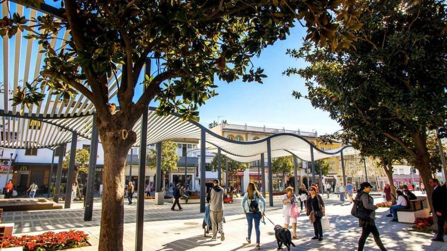 Imagen de la nueva plaza Costa del Sol diseñada por el arquitecto Salvador Moreno Peralta.