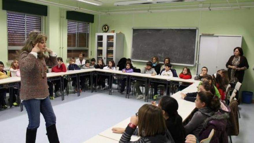 El equipo del CSIC en la Escuela, en el colegio de Coreses