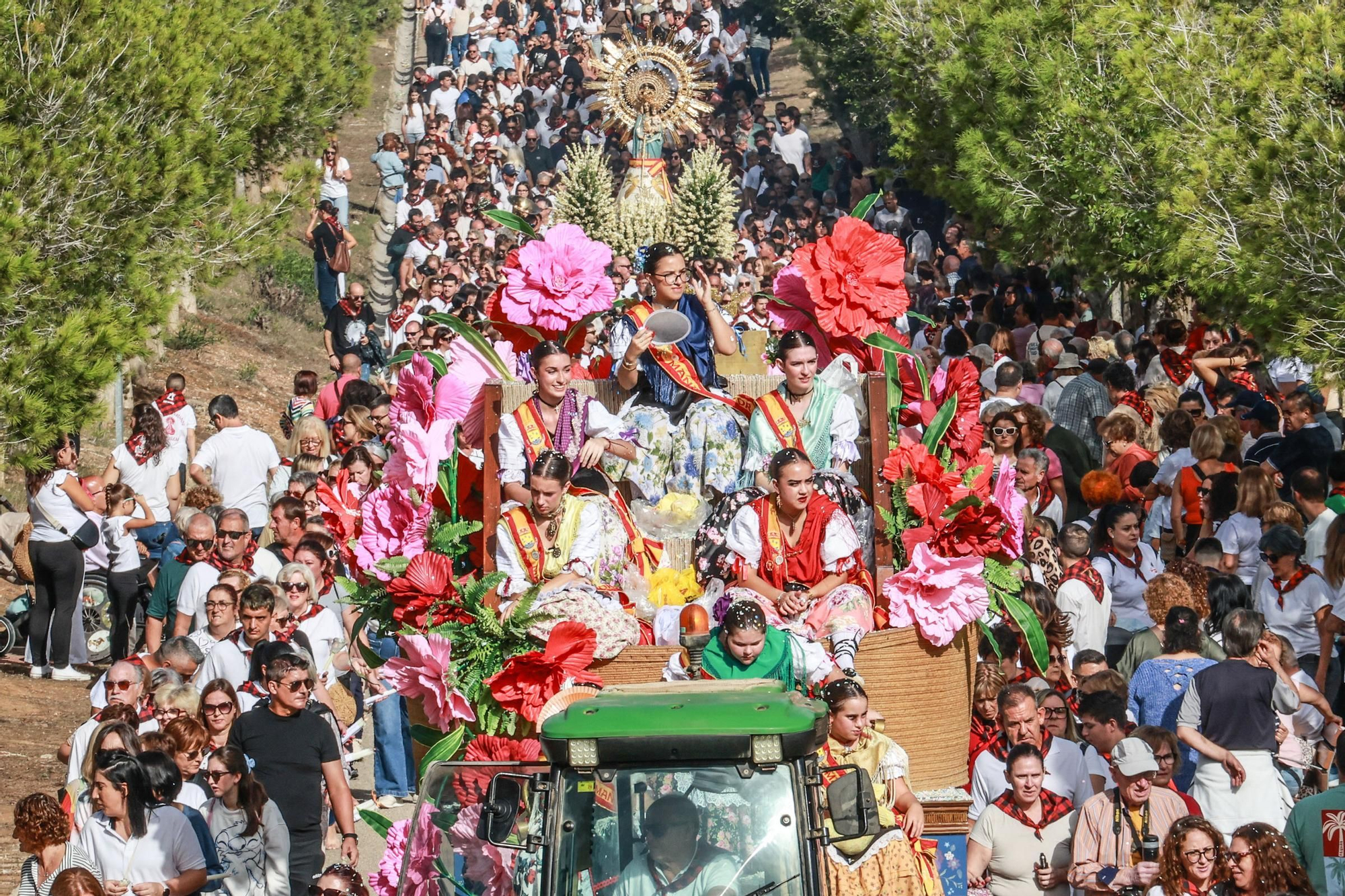 Así ha sido la romería en honor a la Virgen del Pilar en Benejúzar, en imágenes