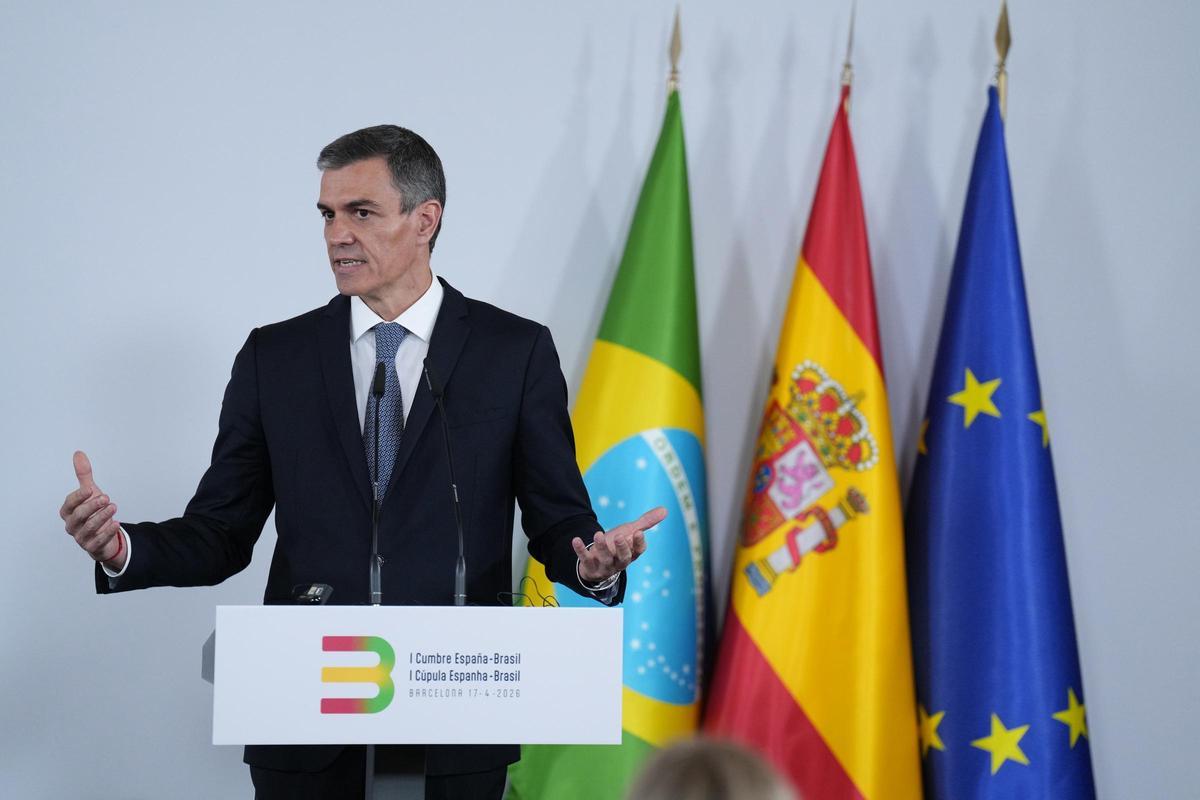 El presidente del Gobierno, Pedro Sánchez, durante la celebración de la I Cumbre España-Brasil, a 17 de abril de 2026, en Barcelona, Catalunya (España). Sánchez y Lula se reúnen en Barcelona para celebrar la primera cumbre bilateral España-Brasil.