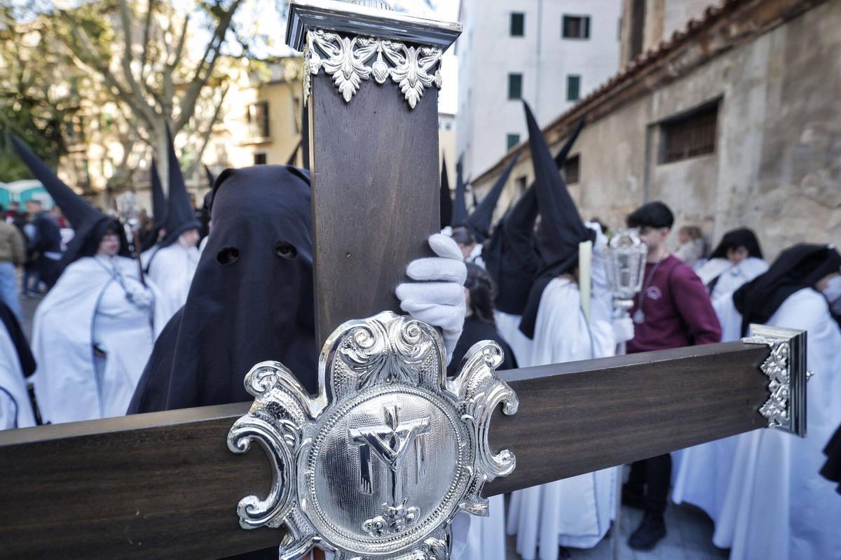 El Sant Enterrament concluye las procesiones en Palma
