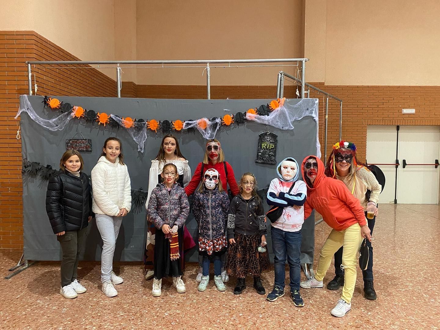 Navajas disfruta con su fiestas de Halloween