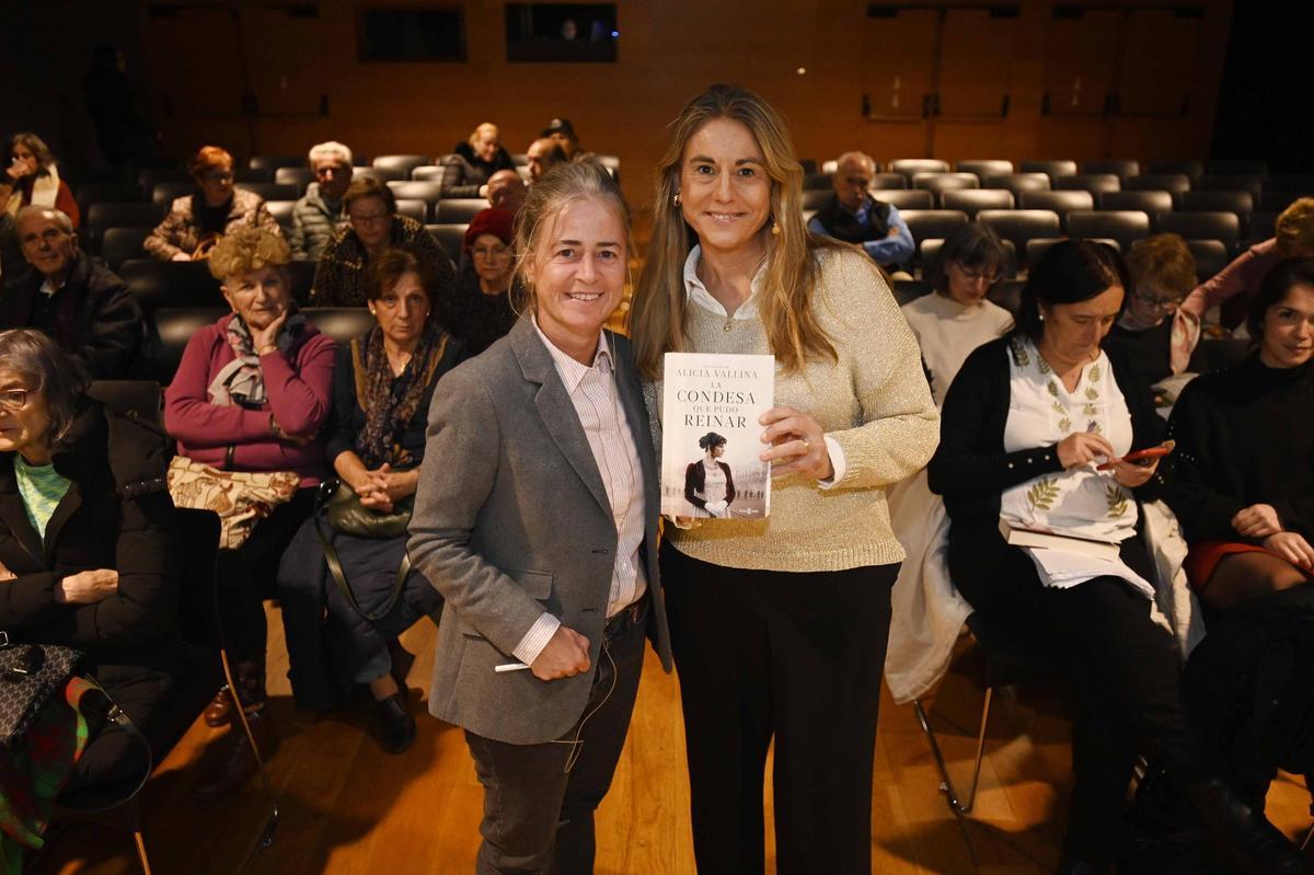 Alicia Vallina y Tesa Díaz-Faes (derecha).