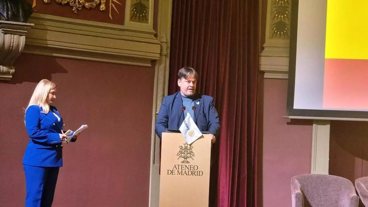 El Ayuntamiento de Calp refuerza su compromiso con Ucrania en el Foro Global de Reconstrucción celebrado en Madrid