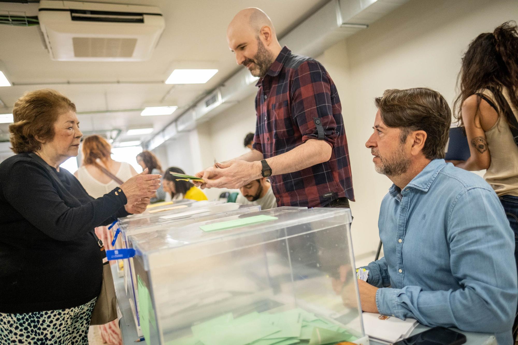 Jornada electora en Santa Cruz de Tenerife