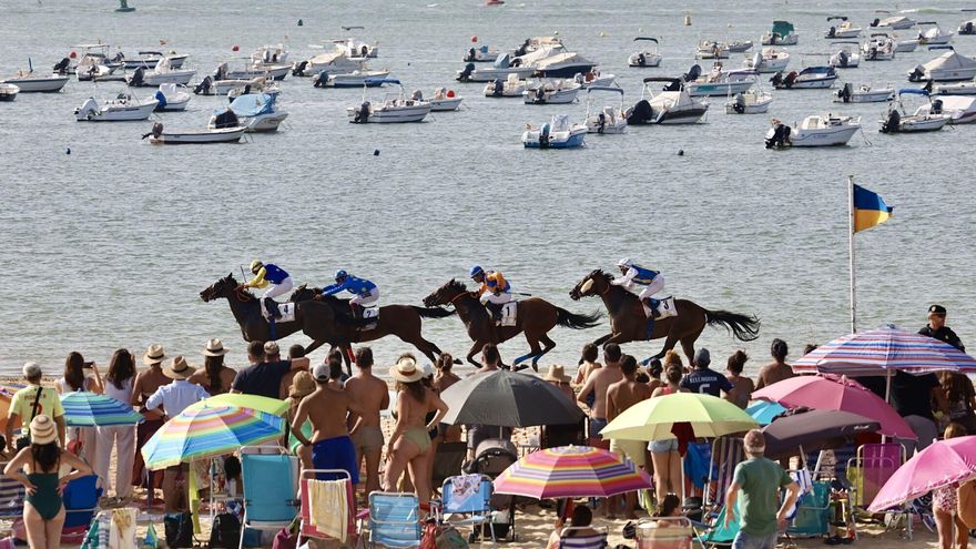 Las reservas en agosto llegan al 80% pero el consumo cae: &quot;La gente viene más apretada&quot;