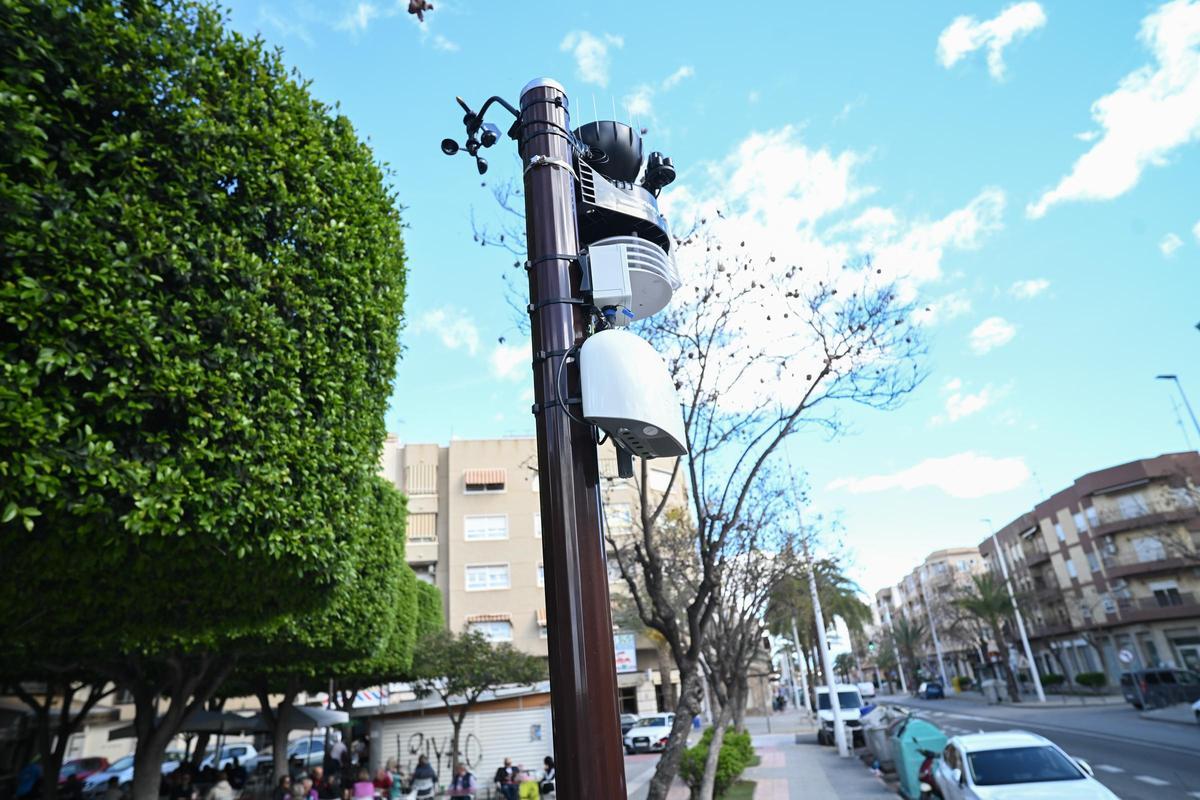 El dispositivo que ya se ha instalado en la pedanía de El Altet.