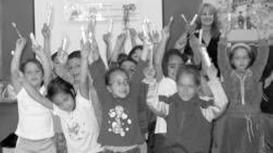 Los escolares aprenden a comer mejor y cuidarse la boca