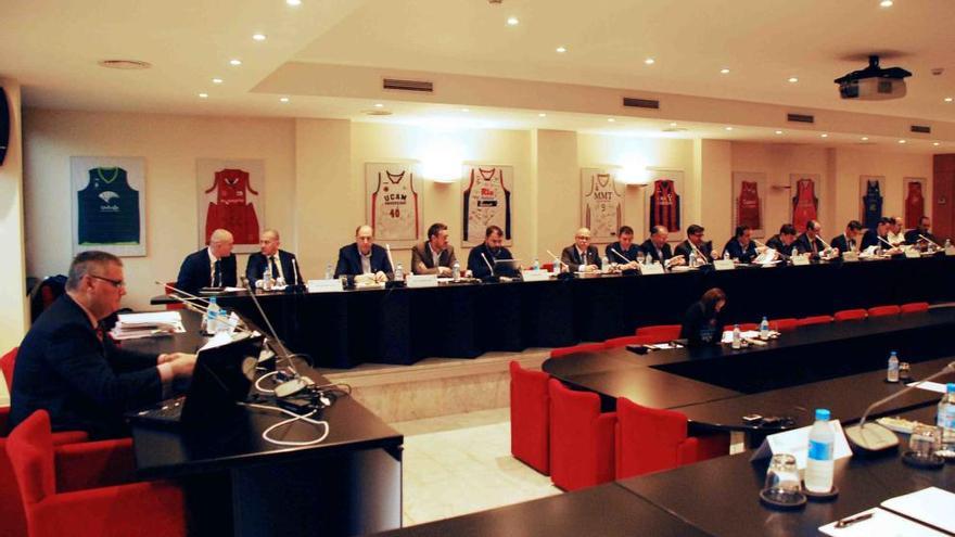 Reunión de la asamblea de la ACB en Barcelona