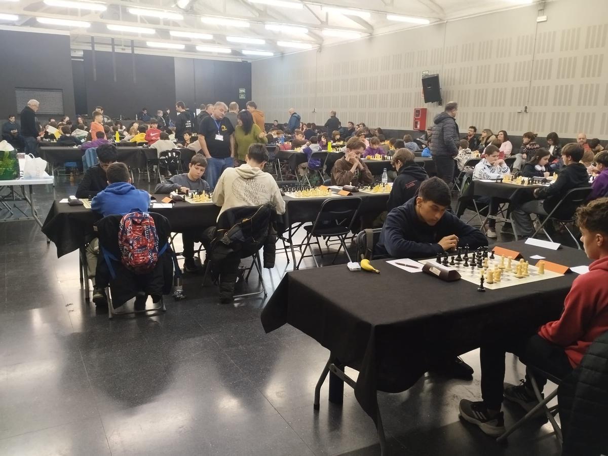 Evolucions a la sala de Cal Soler de Sant Vicenç de Castellet, en la tercera jornada