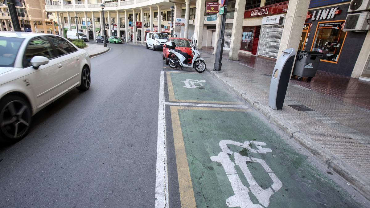 Un punto de recarga para coches eléctricos en Benidorm.