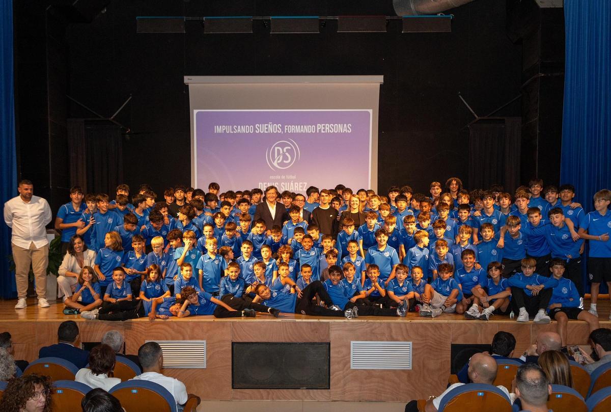 La escuela Denis Suárez, en la presentación.