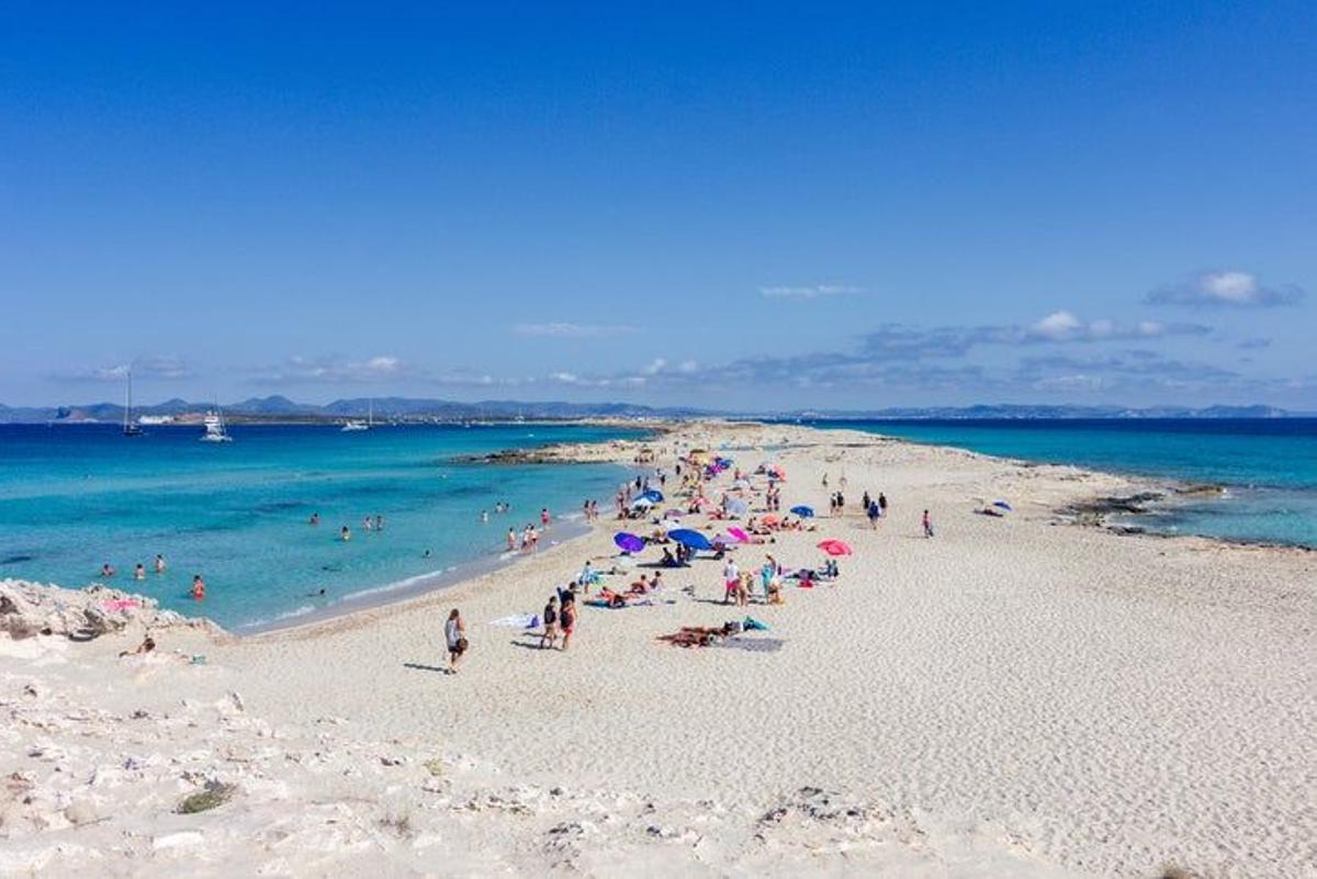 Mejores playas Europa España The Guardian Ses Illetes beach in Formentera (Spain)