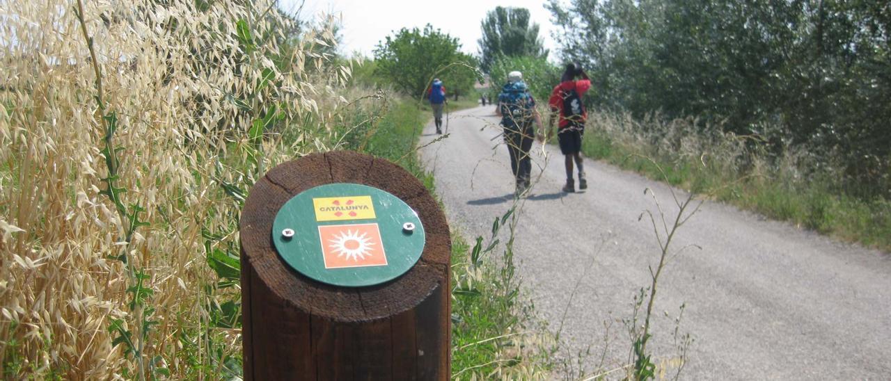 Senyal indicador del Camí Ignasià a l'etapa de Palau d'Anglesola a Verdú