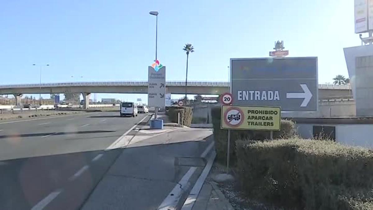 Un jove d’uns 30 anys ha mort aquesta matinada en un accident que ha patit mentre fugia de la Policia a Sevilla.