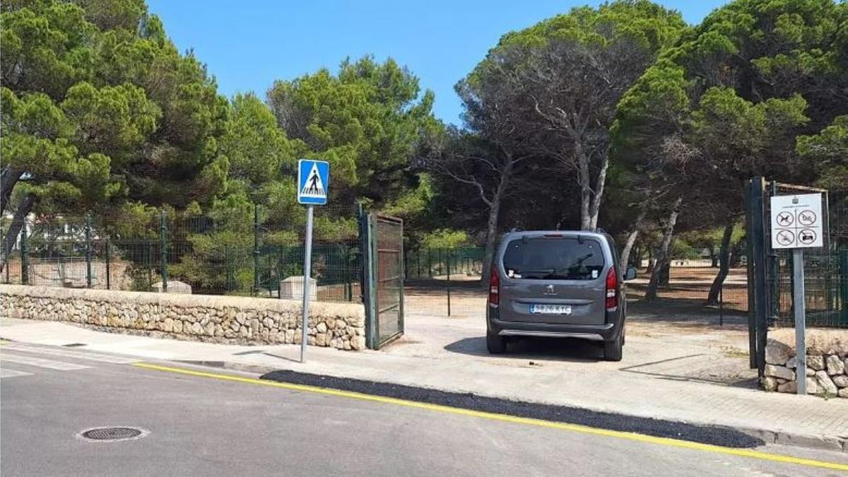 El nuevo aparcamiento para Cala Agulla ya está disponible, pero tiene un gran inconveniente.