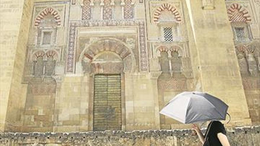 El Cabildo inicia la restauración de la Puerta de San José de la Mezquita