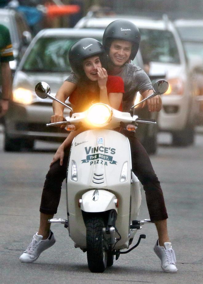 Hayden Christensen y Emma Roberts de rodaje