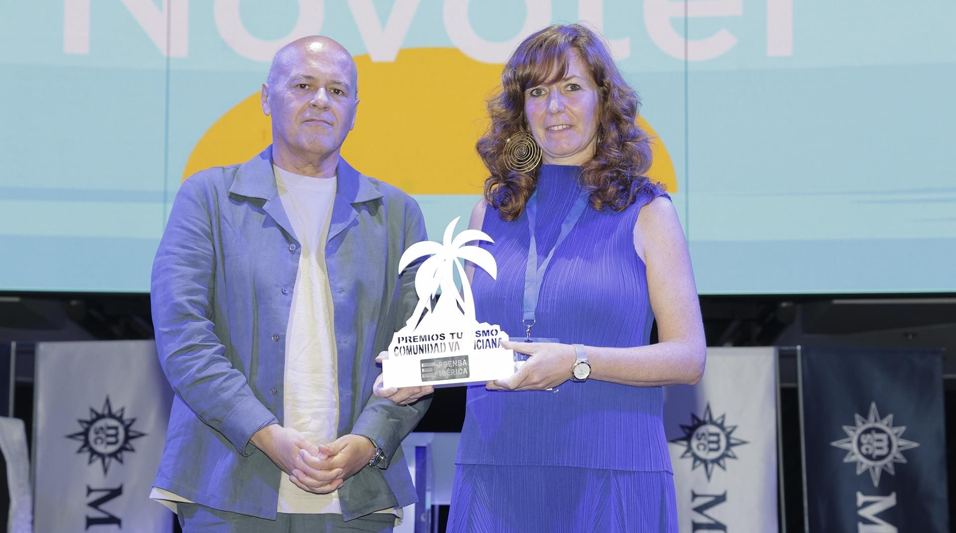 Joan-Carles Martí, director de Levante-EMV, junto a Mónica Fullana, cofundadora de Mönica Fullana Arquitectura e Interiorismo.