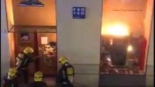 Un incendio afecta a la librería Proteo