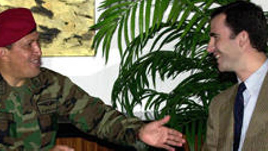 Chávez y el Príncipe en una imagen de 2000