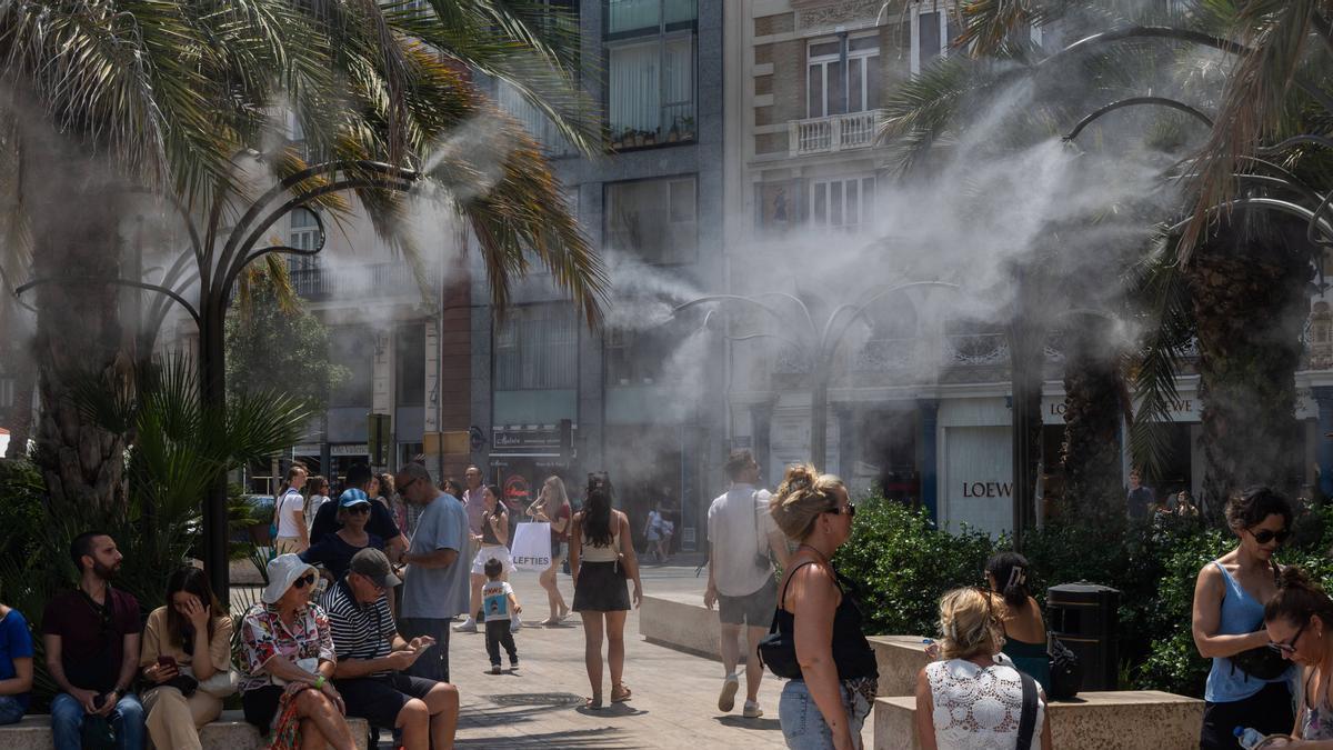 Turistas por el centro de València.