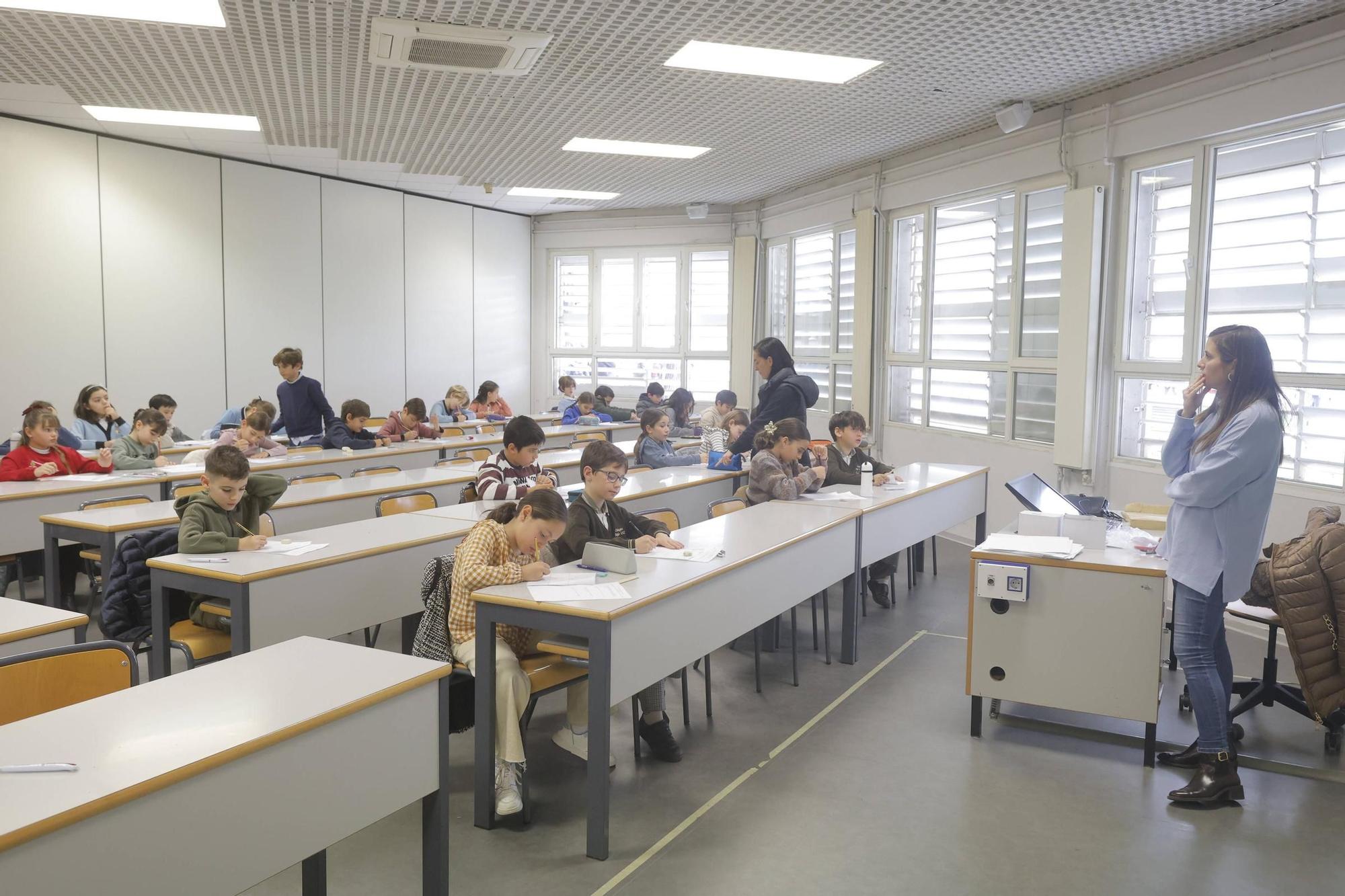 Dos mil niños participan en la Olimpiada Matemática que hoy ha organizado el Colegio Guadalaviar en la UPV