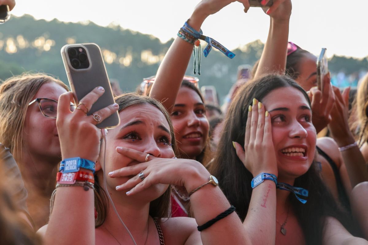 Iván Ferreiro, Emilia, Love of Lesbian, Molotow y Alcalá Norte en la segunda jornada del PortAmérica 2025