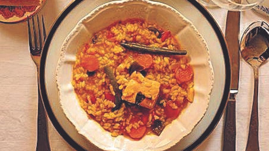 Receta del arroz caldoso de verduras y salmón