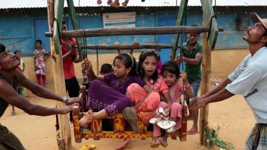 Una sínia manual per fugir del drama que viu el poble rohingya