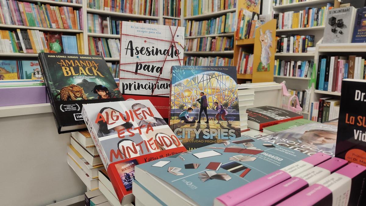 Algunos de los títulos de misterio juvenil más comprados en la Librería París.