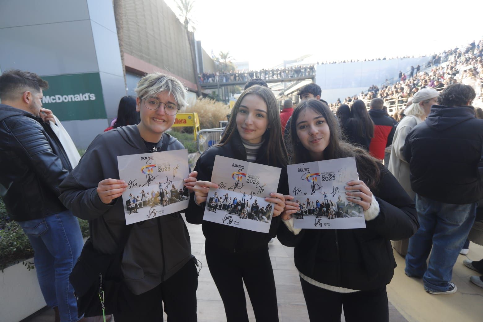 Los concursantes de OT firmando discos en Valencia