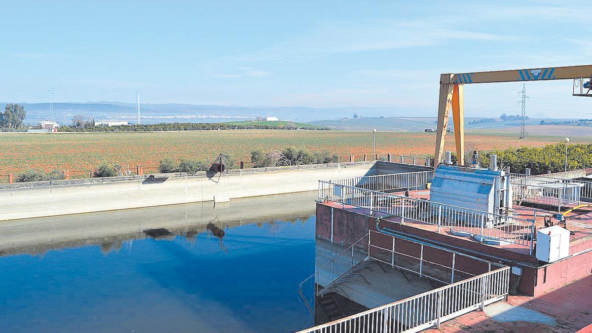 Instalaciones de riego de una de las comunidades de regantes de Fuente Palmera.