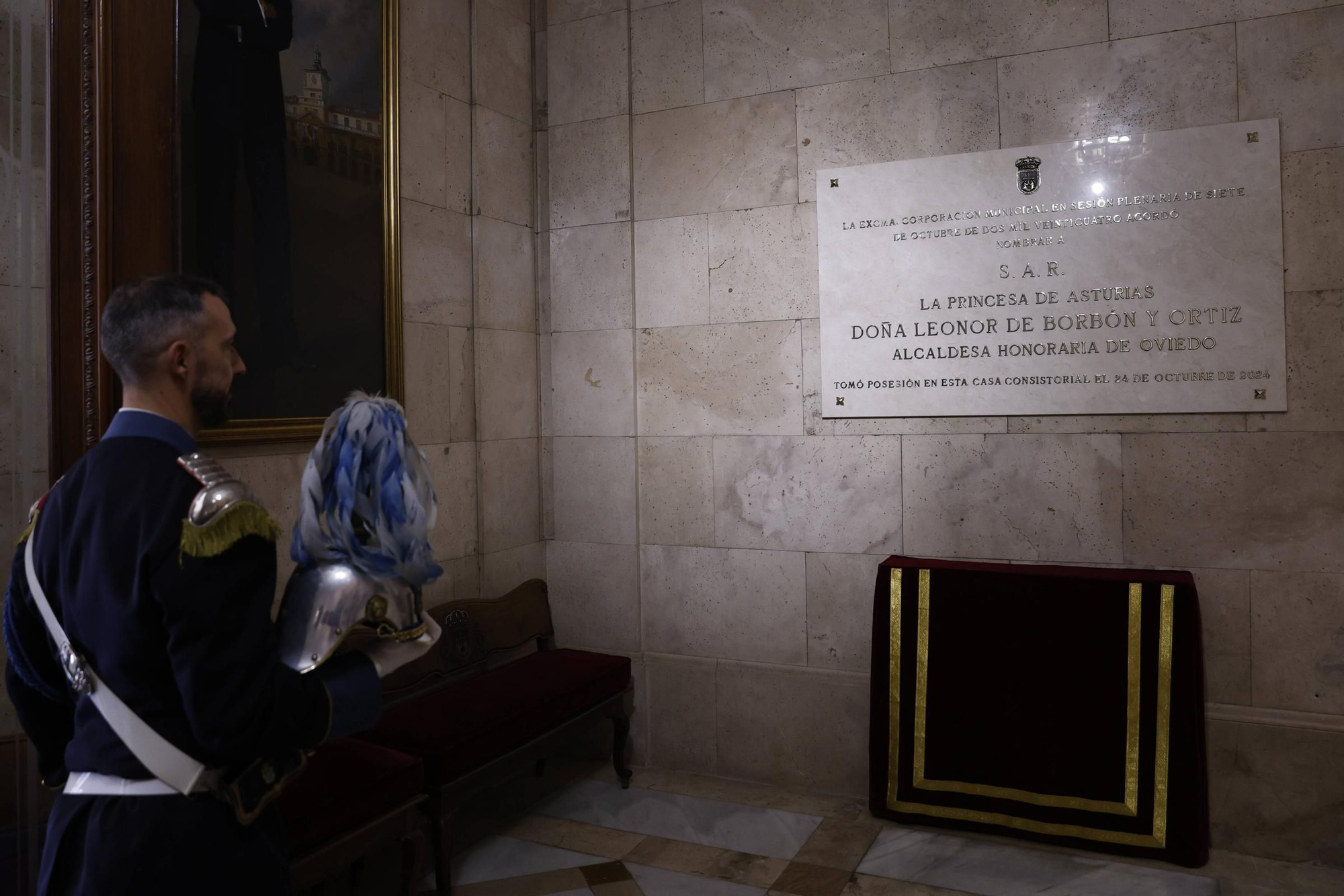La Princesa Leonor recibe la Medalla de Asturias y el título de Alcaldesa Honoraria de Oviedo.