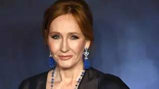 J.K. Rowling carga contra la nueva ley antiodio de Escocia para proteger a las personas trans