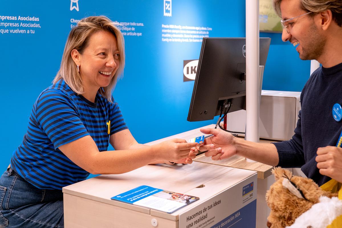 IKEA Family también ofrece un 10% en cheque de compra en web y app.