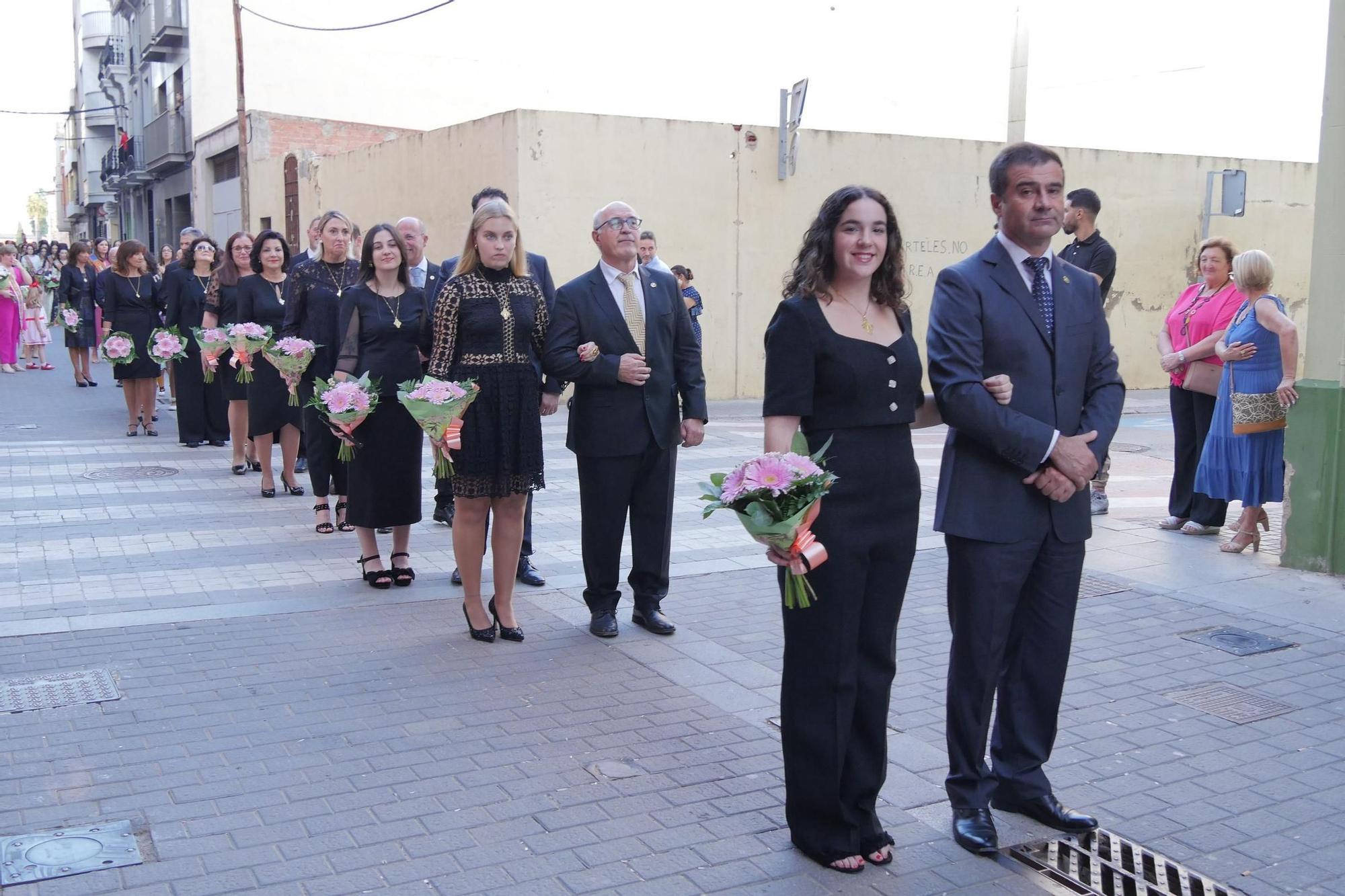 Galería | Las mejores imágenes de la ofrenda a la Mare de Déu de la Soledat en Nules