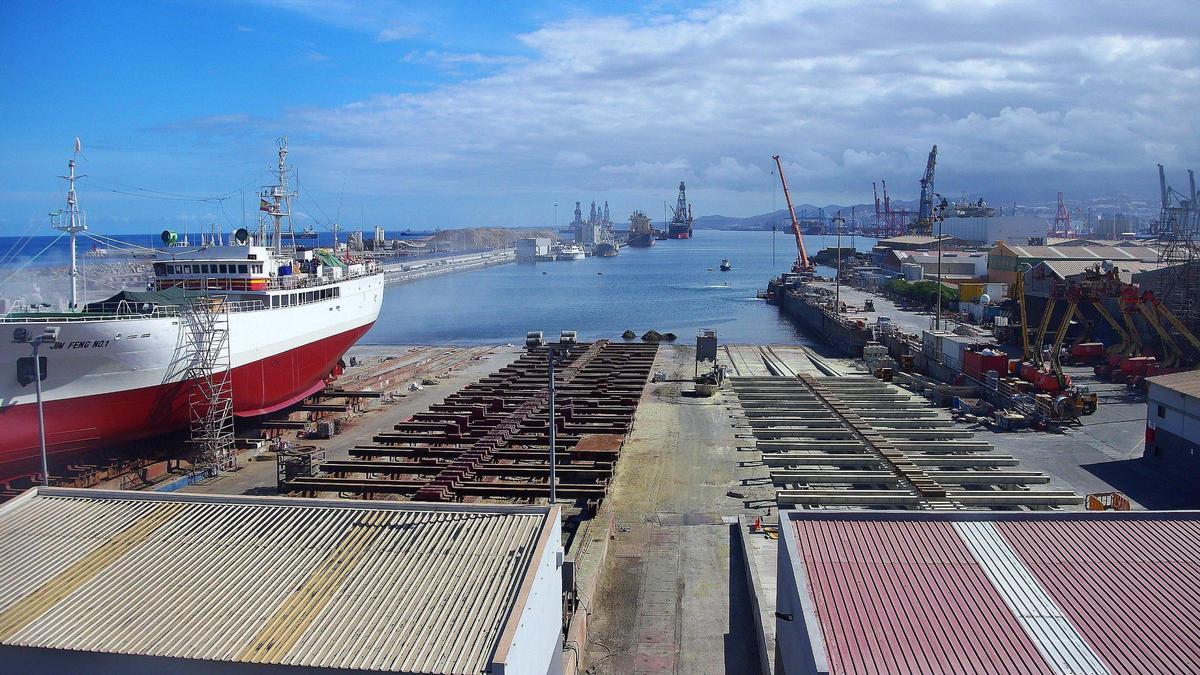 Rampas de varada en el astillero Repnaval del grupo Zamakona, en el Puerto de Las Palmas