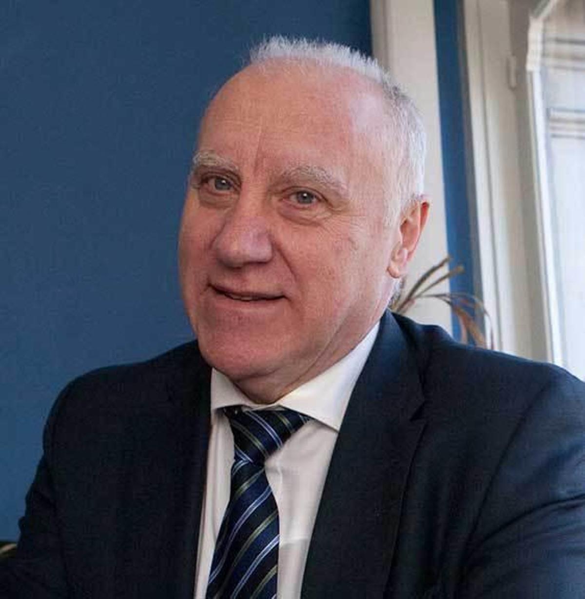 Las listas de espera relegan al HUCA en el ranking hospitalario, según los sindicatos