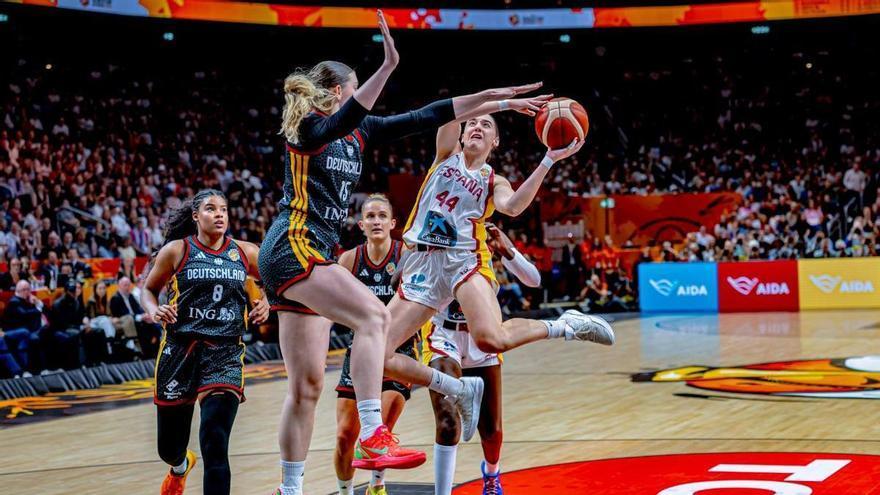 España se baña en bronce con otro recital ante Alemania
