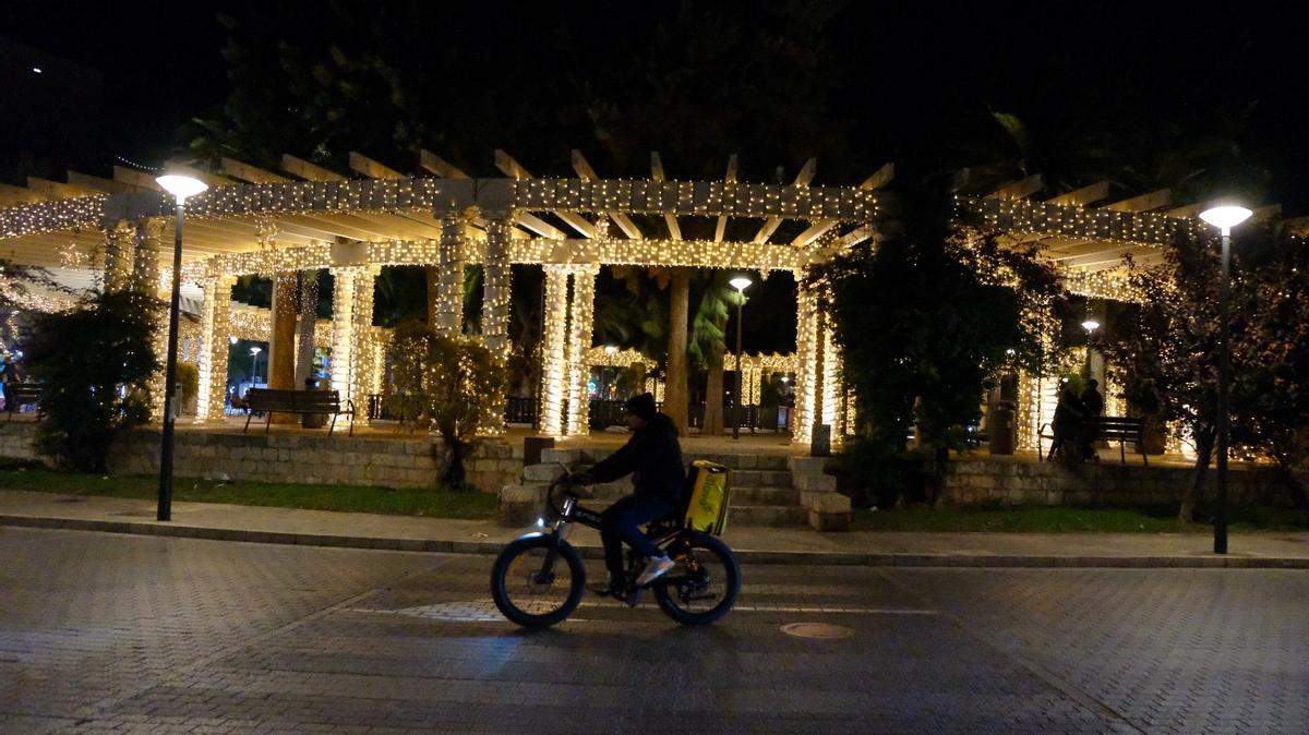 Las fotos de las nuevas luces de Navidad de la plaza de las Columnas de Palma